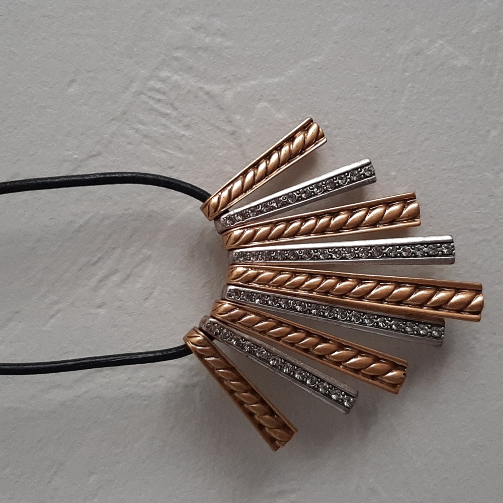 Nwt Chico's necklace